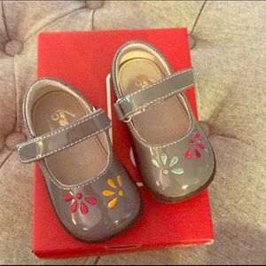 See kai run Mary Jane size 5